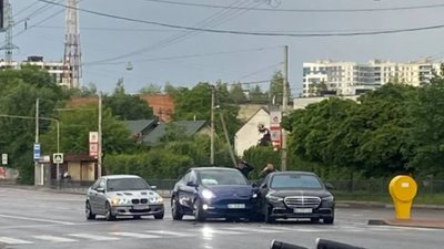 У Львові не розминулись автомобілі (ФОТО)