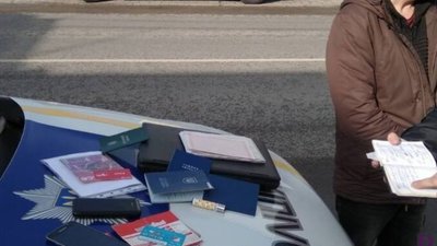 У Винниках працівники поліції затримали наркомана (ФОТО)