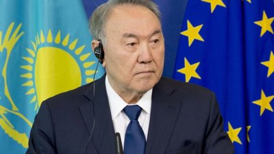 Президент Казахстану пішов у відставку