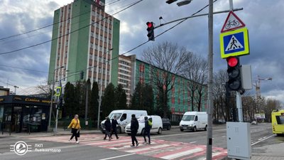 У Львові запрацював новий світлофор