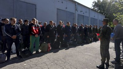 У Росії складають списки ухилянтів: у людей конфісковуватимуть майно та віддаватимуть мобілізованим