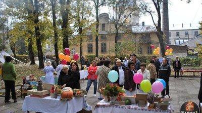 Ласкаво просимо: у львівській психлікарні проходить День відкритих дверей
