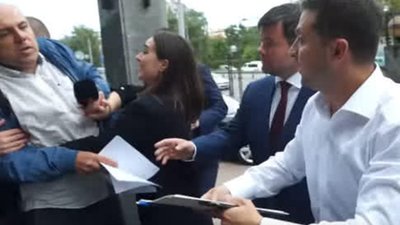 На спілкування із Зеленським журналістів заводитимуть групками по 10 осіб