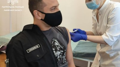 На Львівщині надалі знижуються темпи вакцинації від коронавірусу