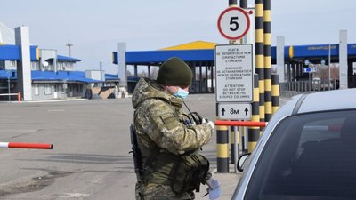 Польща розширила коло професійних груп, які можуть зупинятись у готелях країни