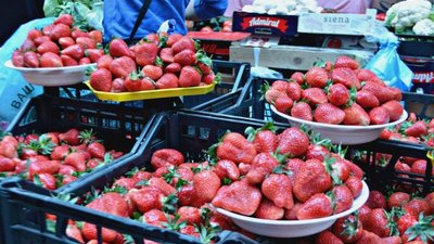 У Львові ціни на полуницю нижче рівня минулого року