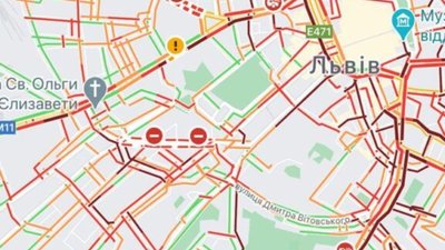 У Львові знову зупинився рух транспорту