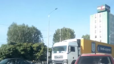 У Львові зупинився рух транспорту на в’їзді з Києва (ВІДЕО)