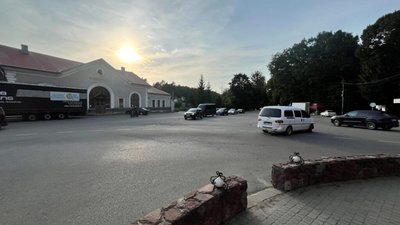 В елітному селищі біля Львова просять облаштувати кільце