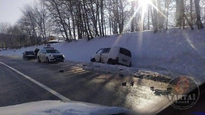 У Львові на об’їзній не розминулись автомобілі (ФОТО)