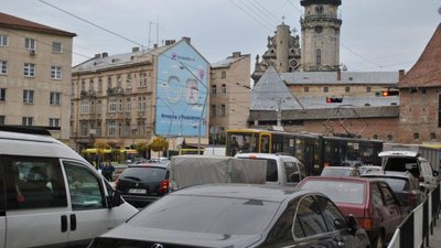 Садовому запропонували, як позбутися транспортного колапсу і покращити рух маршруток