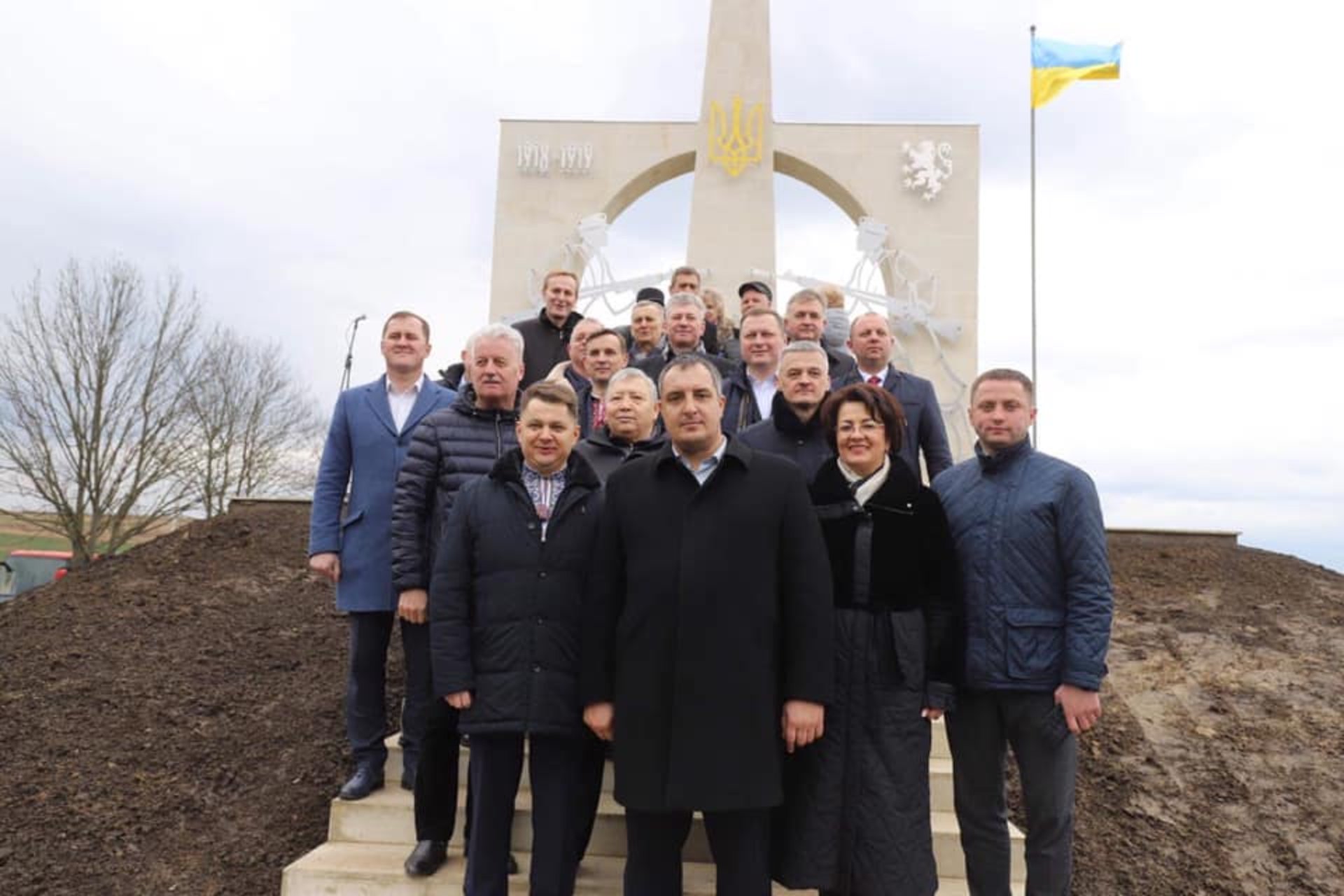 На Львівщині відкрили Меморіал «Героям Вовчухівської офензиви». Фото: Олександр Ганущин.