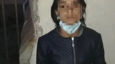 У Києві прокурори власноруч затримали «на гарячому» ромок-злодюжок із Закарпаття (ФОТО)