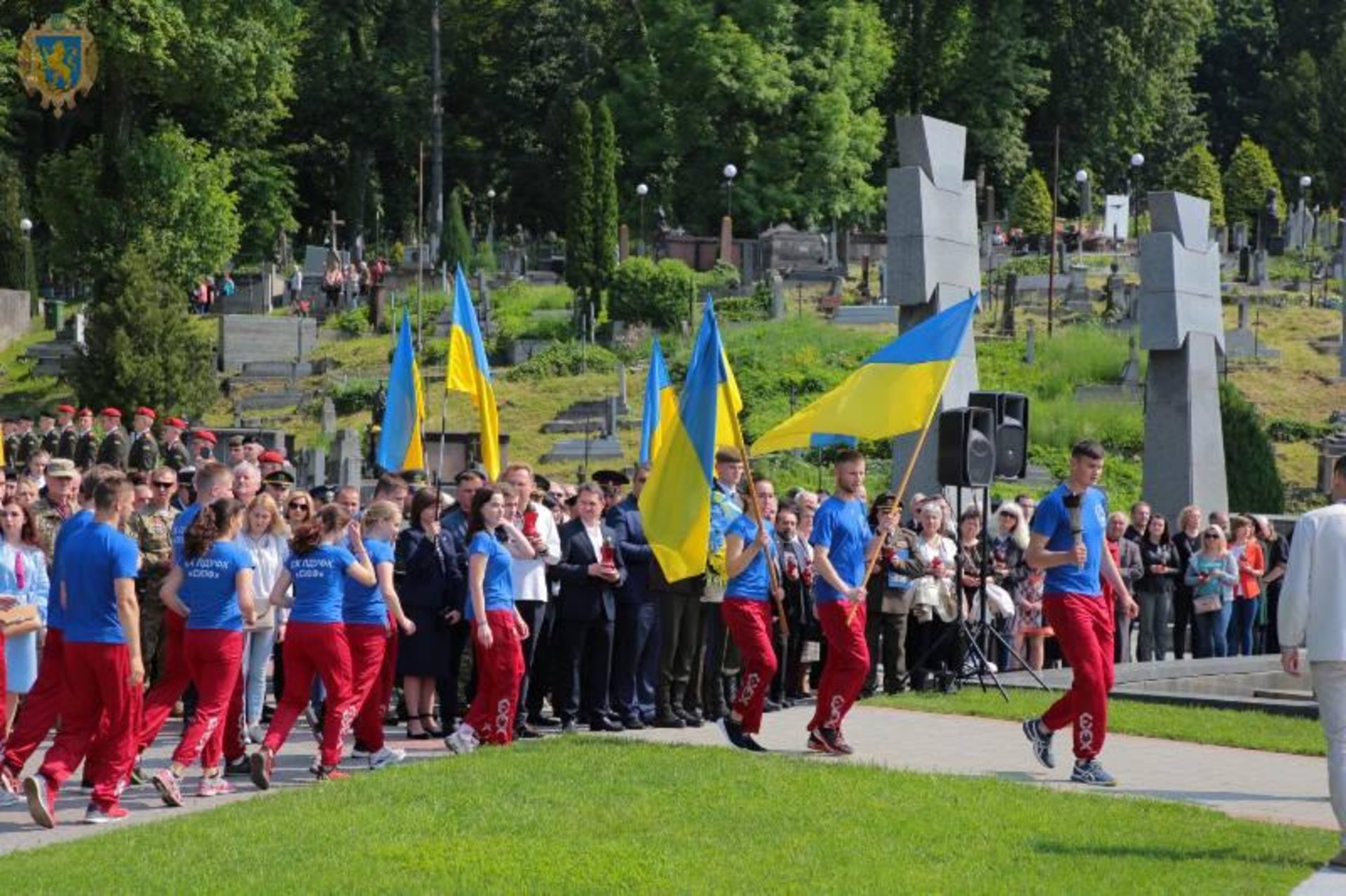 На Львівщині Свято Героїв розпочалось легкоатлетичною естафетою