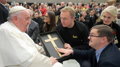 Садовий зустрівся з Папою Римським