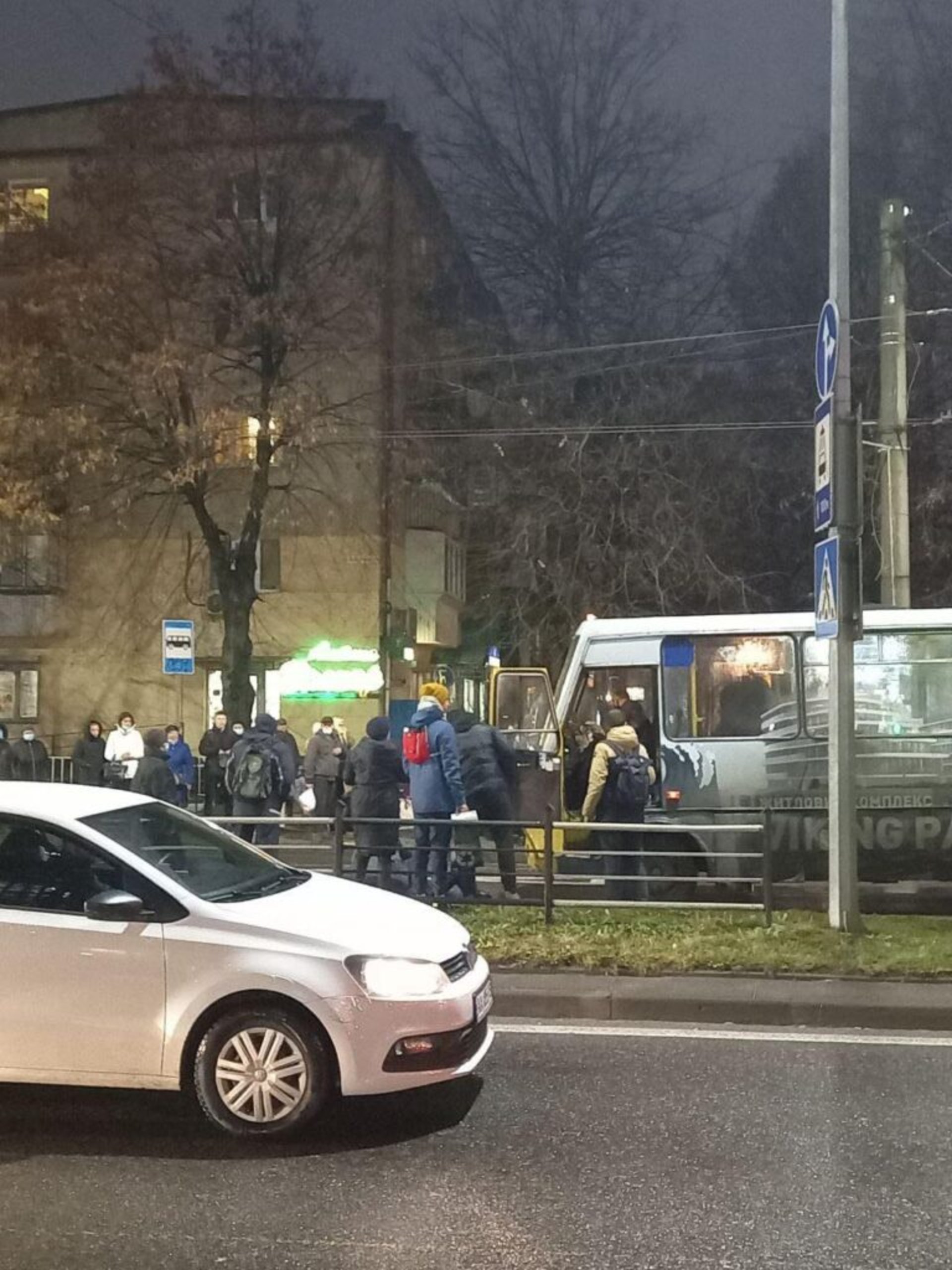 У Львові маршрутка збила людину