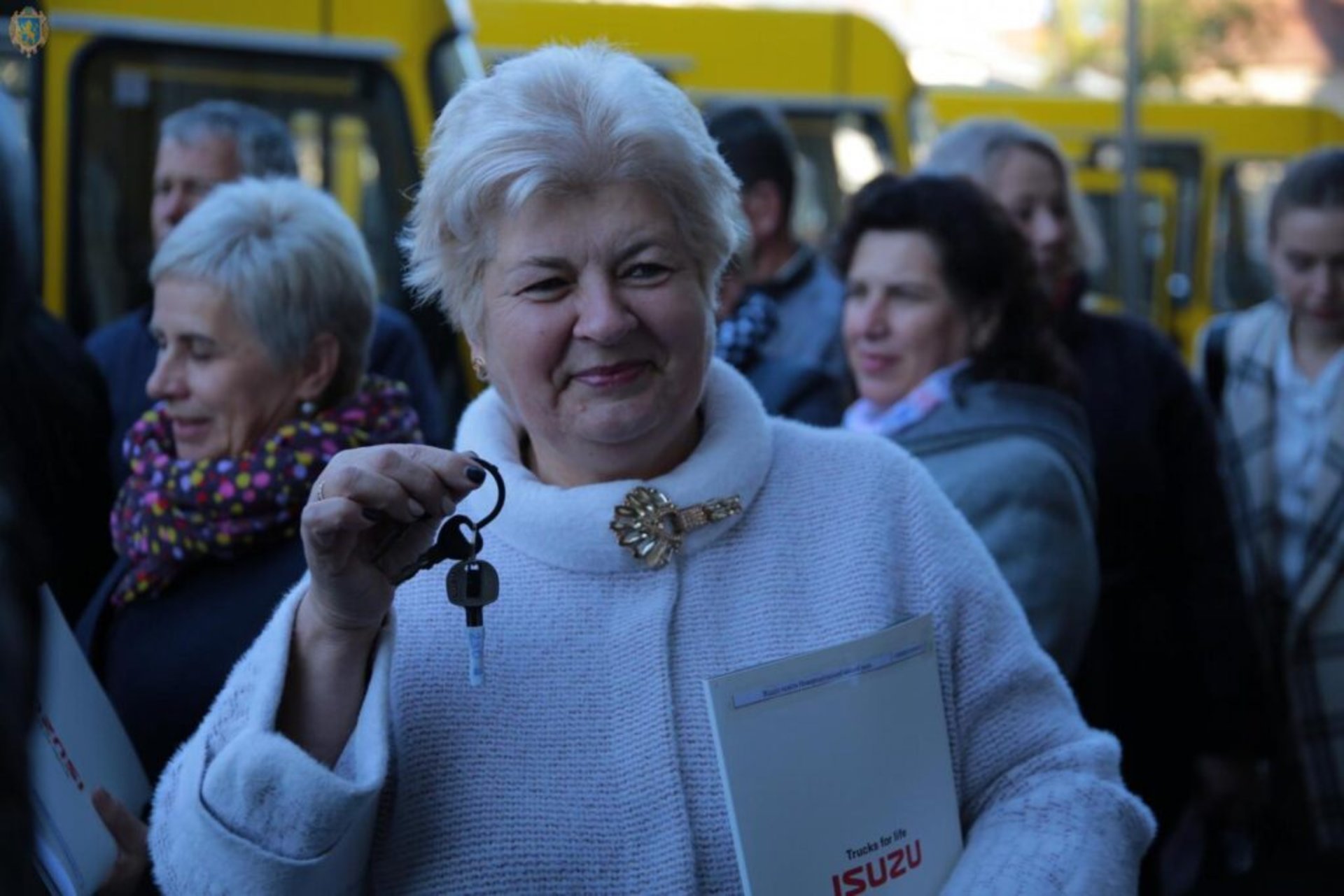 Ще 11 автобусів «Школярик» передали відділам освіти громад Львівщини