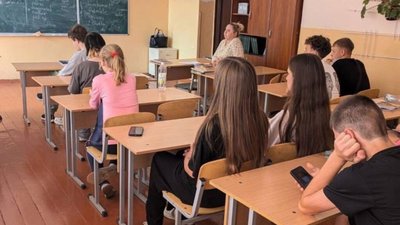 У Львові ліцеїстам розповіли про безпеку на дорозі