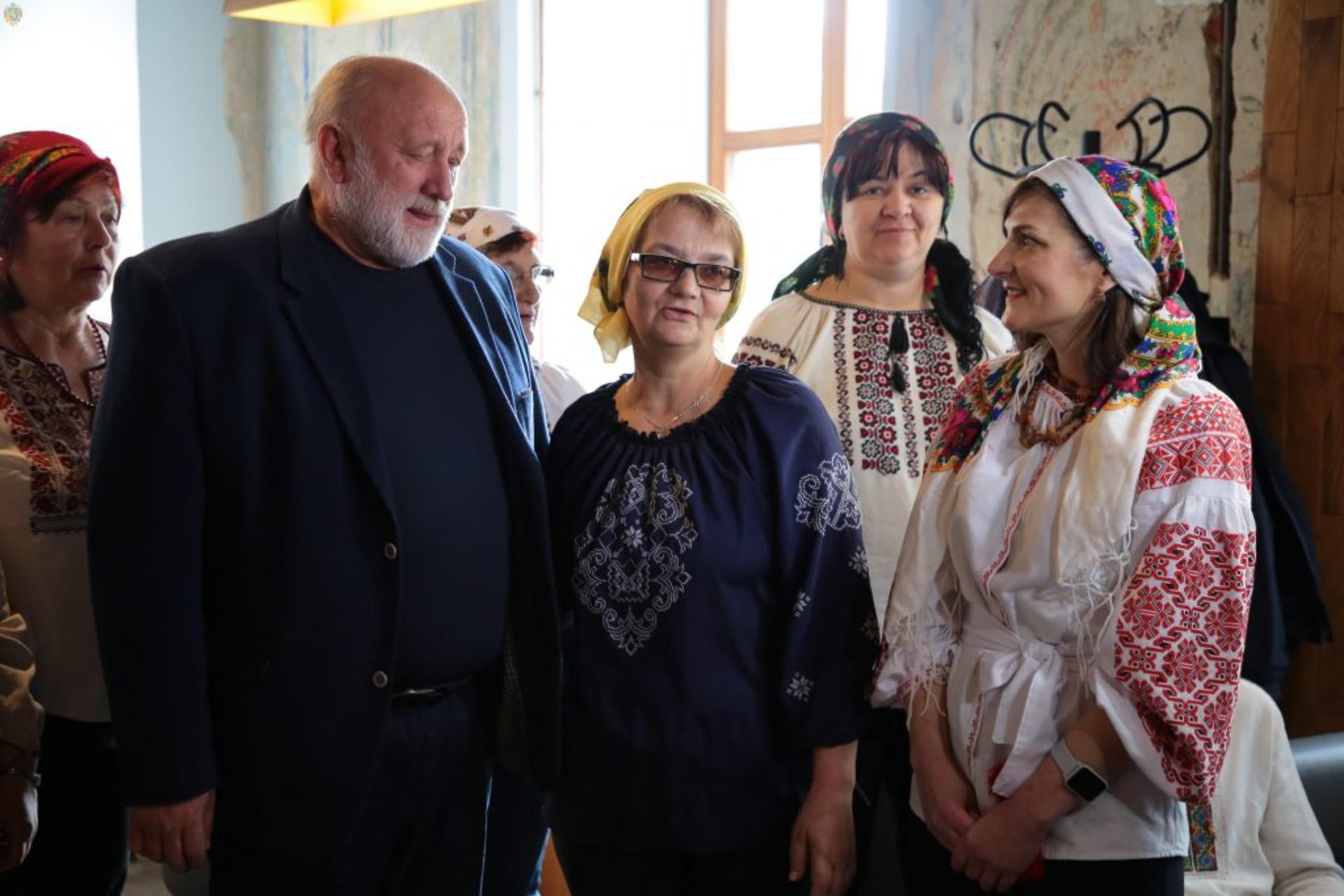 Як на Львівщині випікають паски для Захисників України