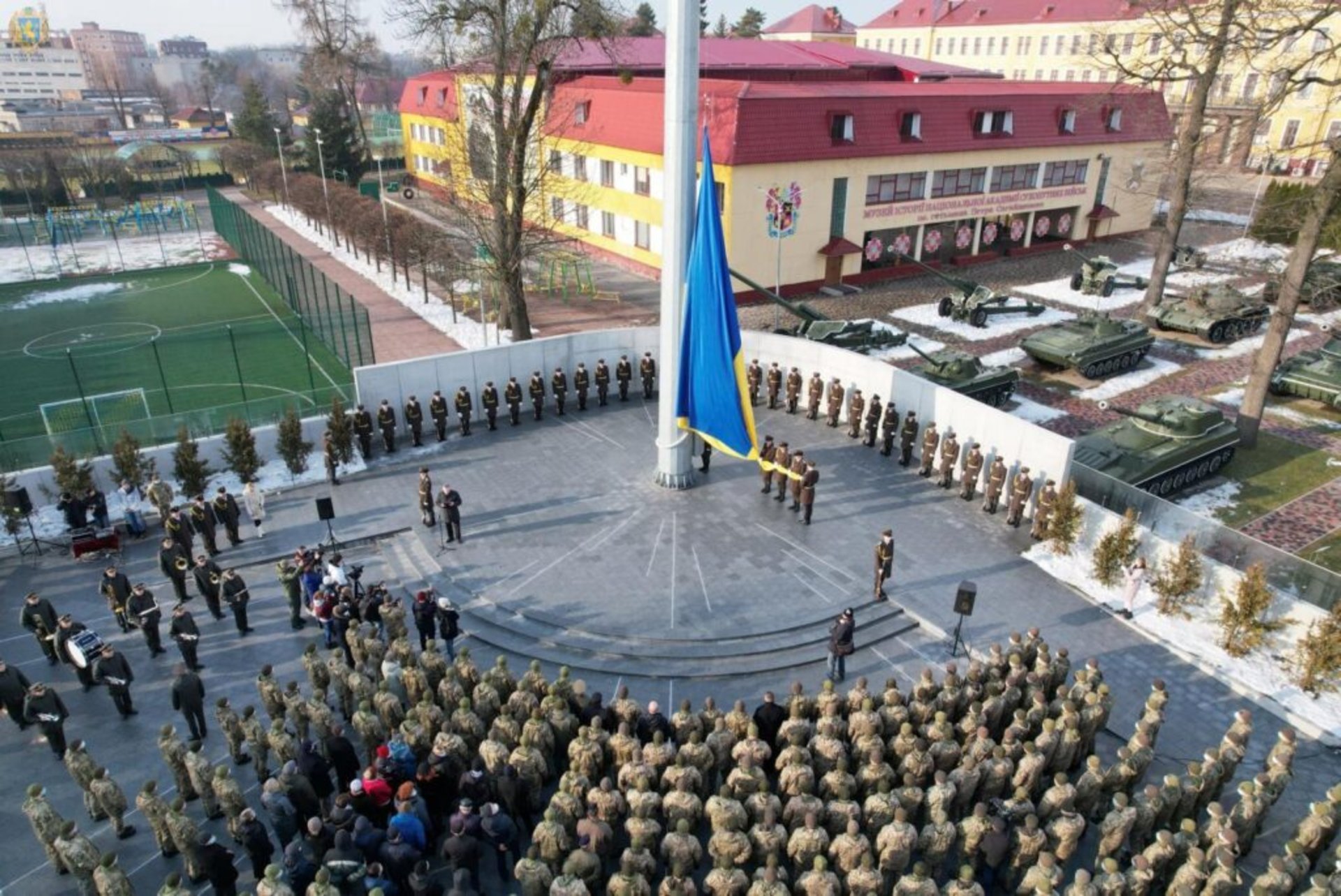На Львівщині військові зобразили карту України