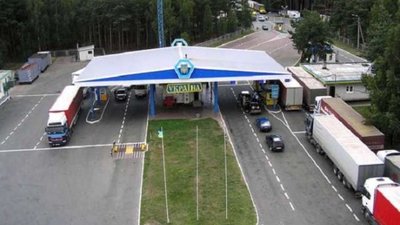 У пунктах пропуску на Львівщині, запрацювала спрощена процедура перетину кордону