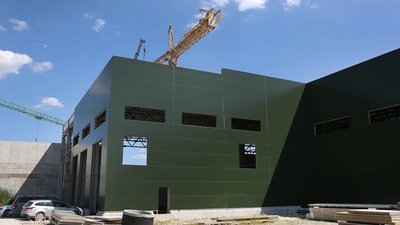 У Львові протікає дах сміттєпереробного заводу Садового