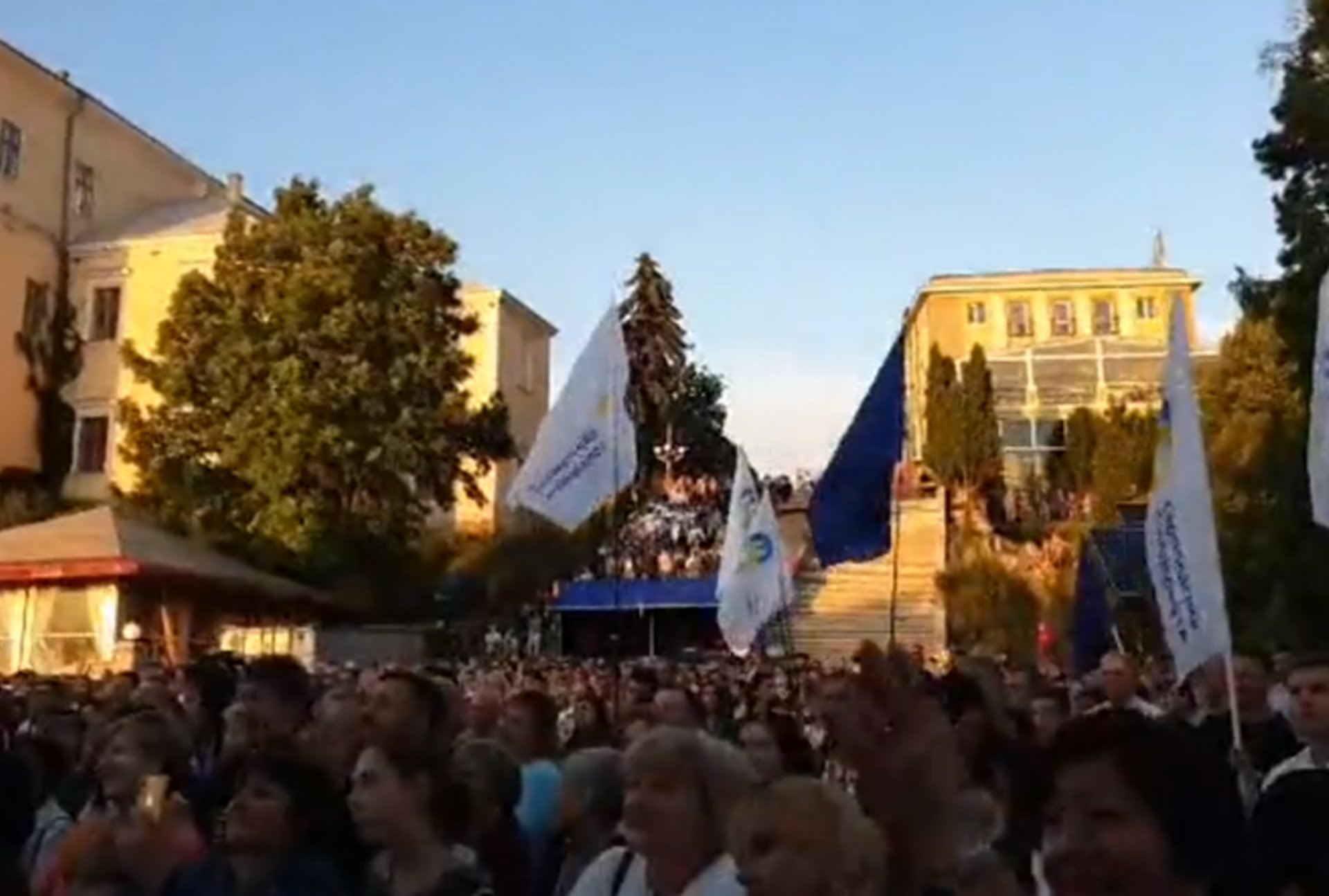 Скриншот відео