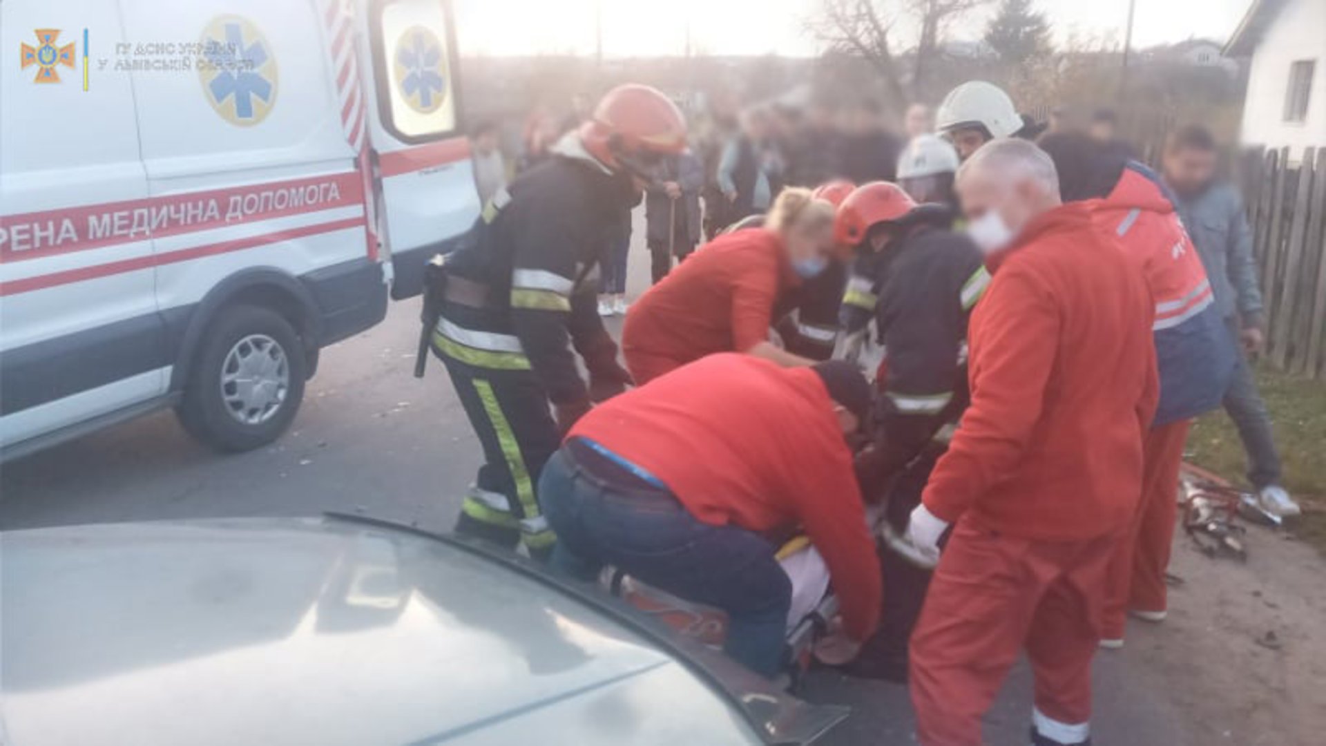 У Яворівському районі у жахливій аварії постраждало троє осіб