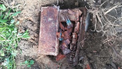 На Львівщині біля залізничної колії виявили більше тисячі набоїв (ФОТО)