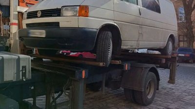 У Львові рекетири Садового за тиждень обчистили водіїв на більше, ніж мільйон гривень