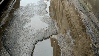 У центрі Львова жахливий стан тротуарів