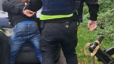 На Львівщині 53-річний чоловік напав на пенсіонерку