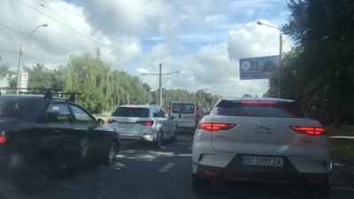 У Львові ускладнений рух транспорту