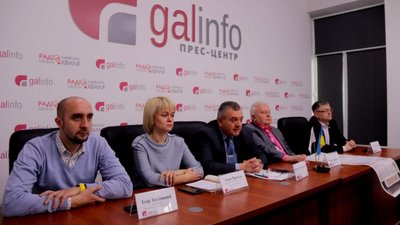 Сімейні лікарі Львівщини закликали зберегти медичну реформу і підтримати Порошенка (ФОТО)
