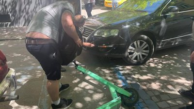 У Львові через самокат постраждала людина (ФОТО, ВІДЕО)