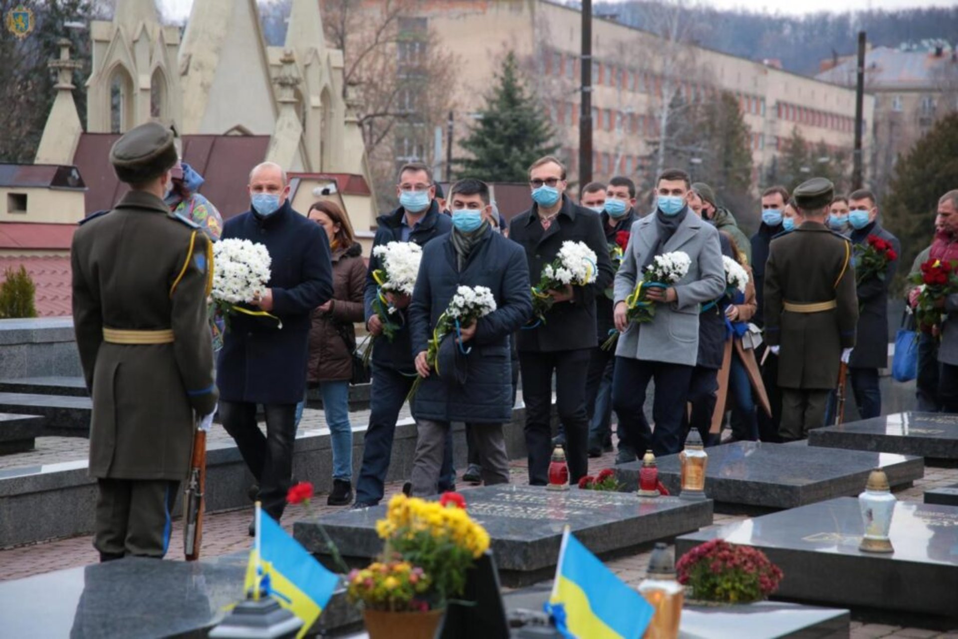 У День Гідності та Свободи у Львові вшанували пам'ять патріотів