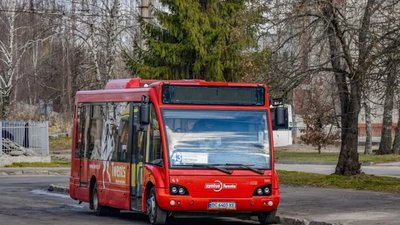 У Львові маршрутки не можуть курсувати через припарковані автомобілі