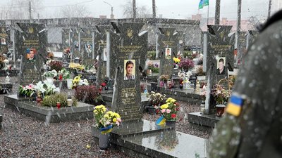 На Личаківському кладовищі відбулася молитва за загиблими воїнами (ФОТО)