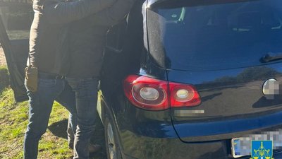 На Львівщині лісничий незаконно реалізовував деревину