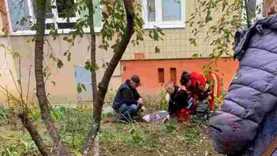 У Львові 14-річна дівчина випала з вікна будинку (ФОТО)