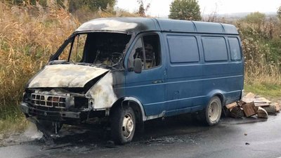 На Львівщині горів автомобіль (ФОТО)