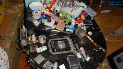 До 6 років в’язниці засуджено мешканця Нового Роздолу за збут наркотиків