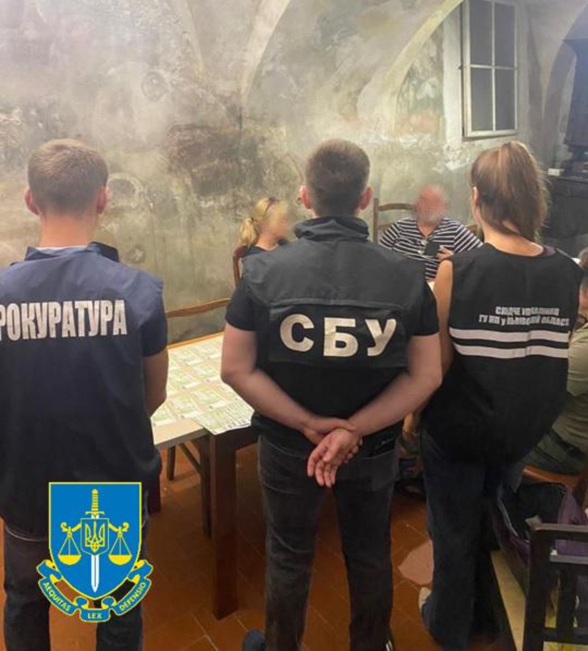 У Львові викрито двох псевдоволонтерів на продажі автомобілів для потреб ЗСУ