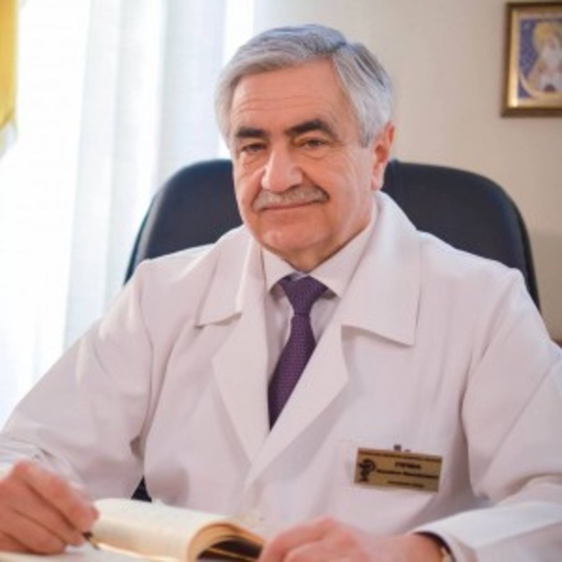 генеральний директор КЗ ЛОР Львівської обласної клінічної лікарні Михайло Гичка