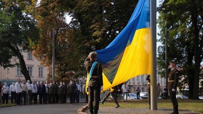 У Львові мешканців міста просять обмежити користування власними автомобілями