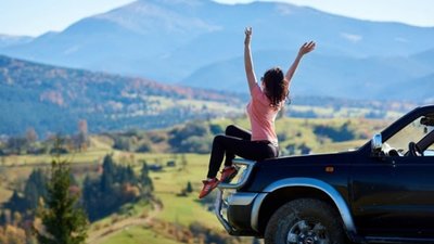 Українська блогерка нарвалася на хейт за джипінг в Карпатах (ФОТО)