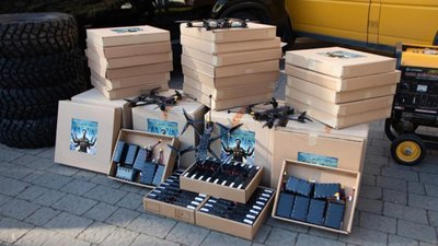 З Львівщини на фронт передали ЗСУ автівки, дрони та генератори