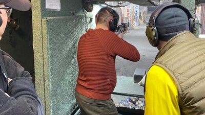 Водії Садового вчились стріляти