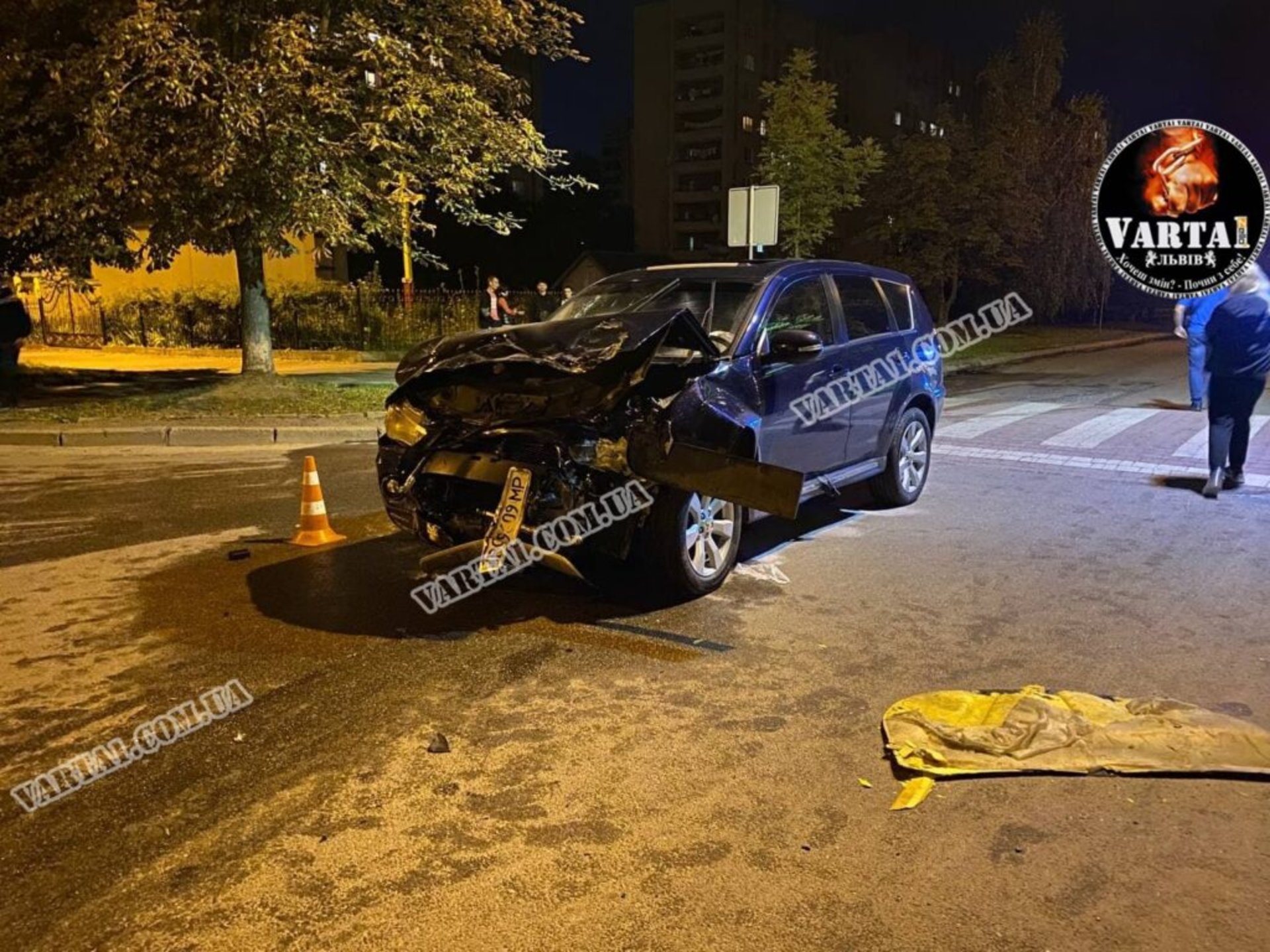 У Львові на вулиці Пулюя сталась потрійна ДТП