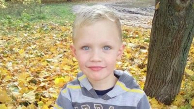 У Переяславі-Хмельницькому поховали вбитого поліцейськими 5-річного Кирила